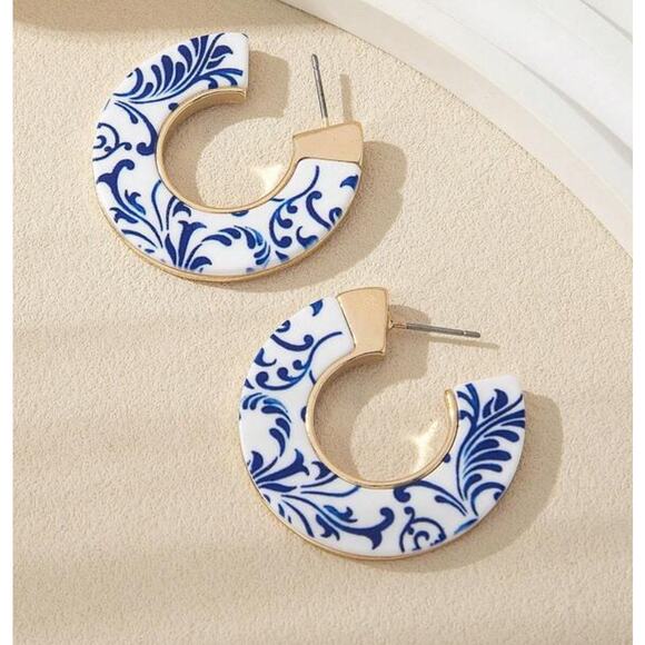 Chinoiserie Blue and White Hoop Earrings - Picture 2 of 2